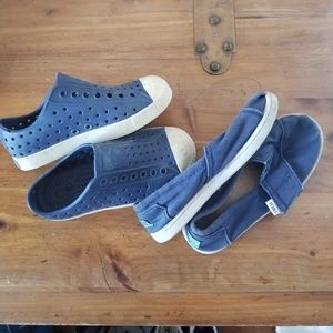 Toms Shoes - Toms Native Boys Lot of 2 Pairs of Shoes Toms Shoes - Toms Native Boys Lot of 2 Pairs of Shoes